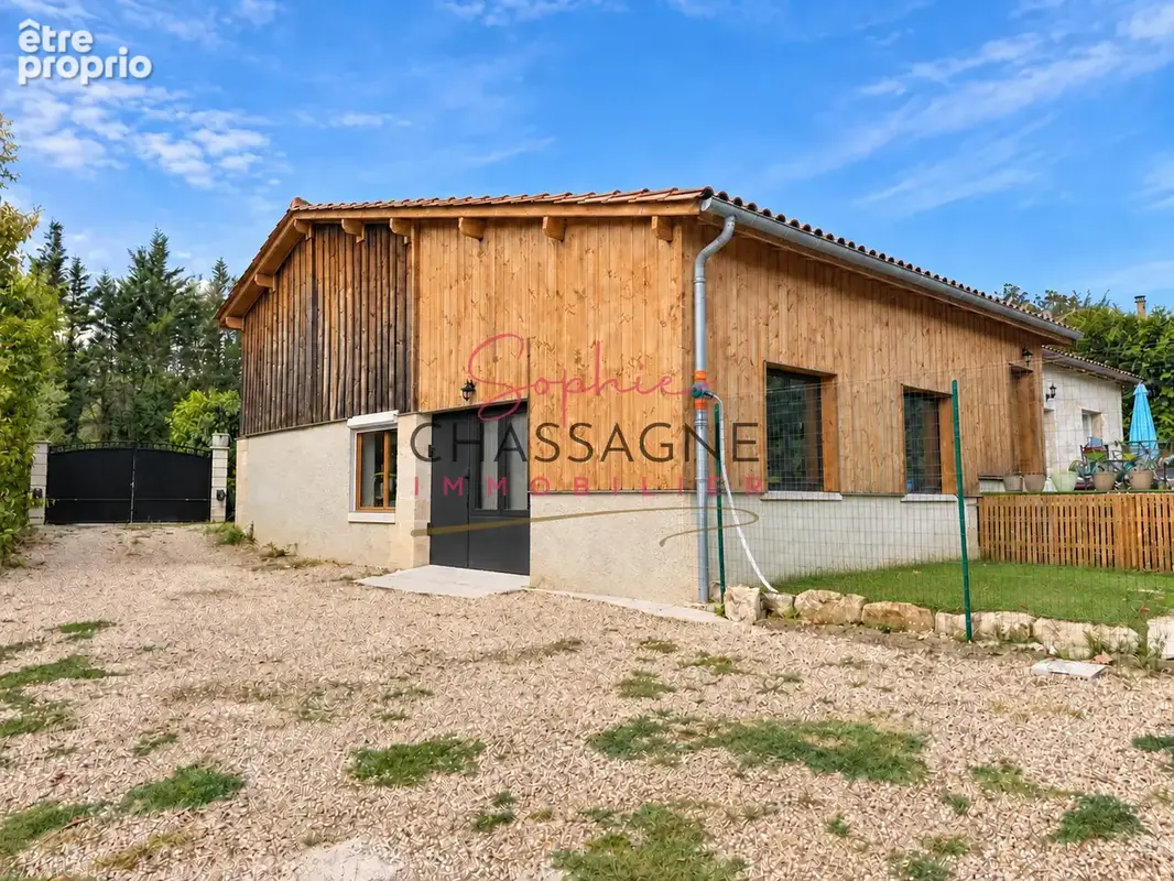 Maison en pierre de 129 m2 sur 3 hectares   une propriété pensée dans une démarche écologique - photo 3