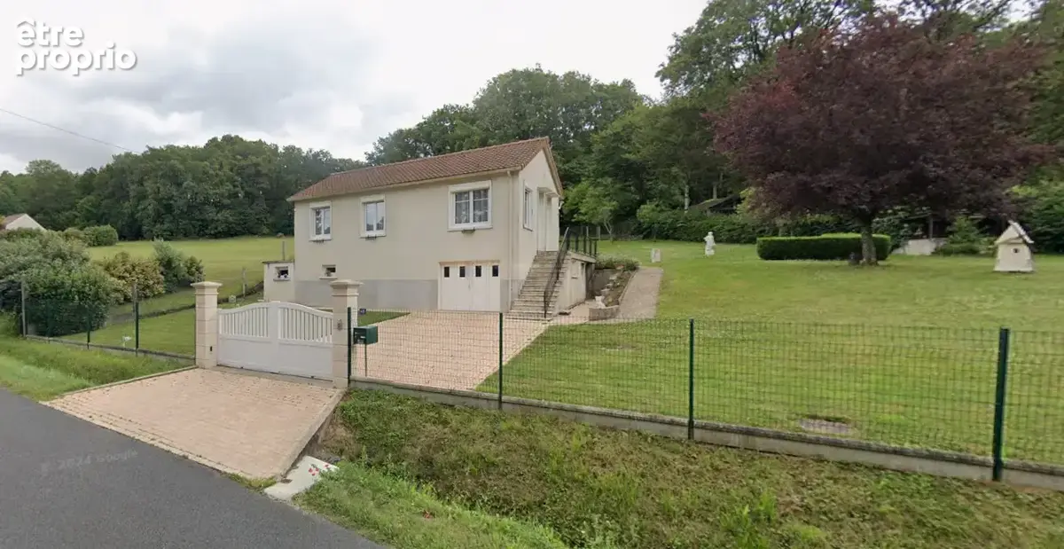 Maison à MONTRICHARD
