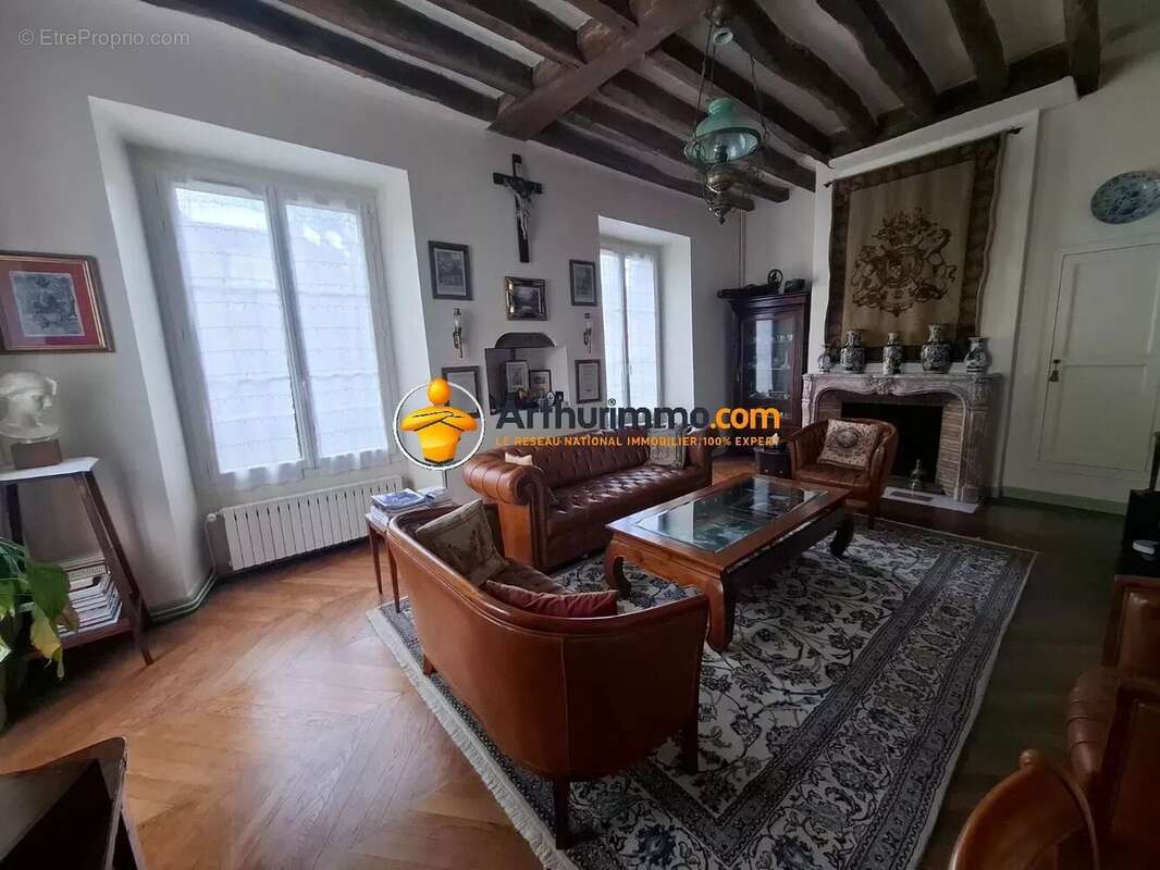 Maison à ROZAY-EN-BRIE