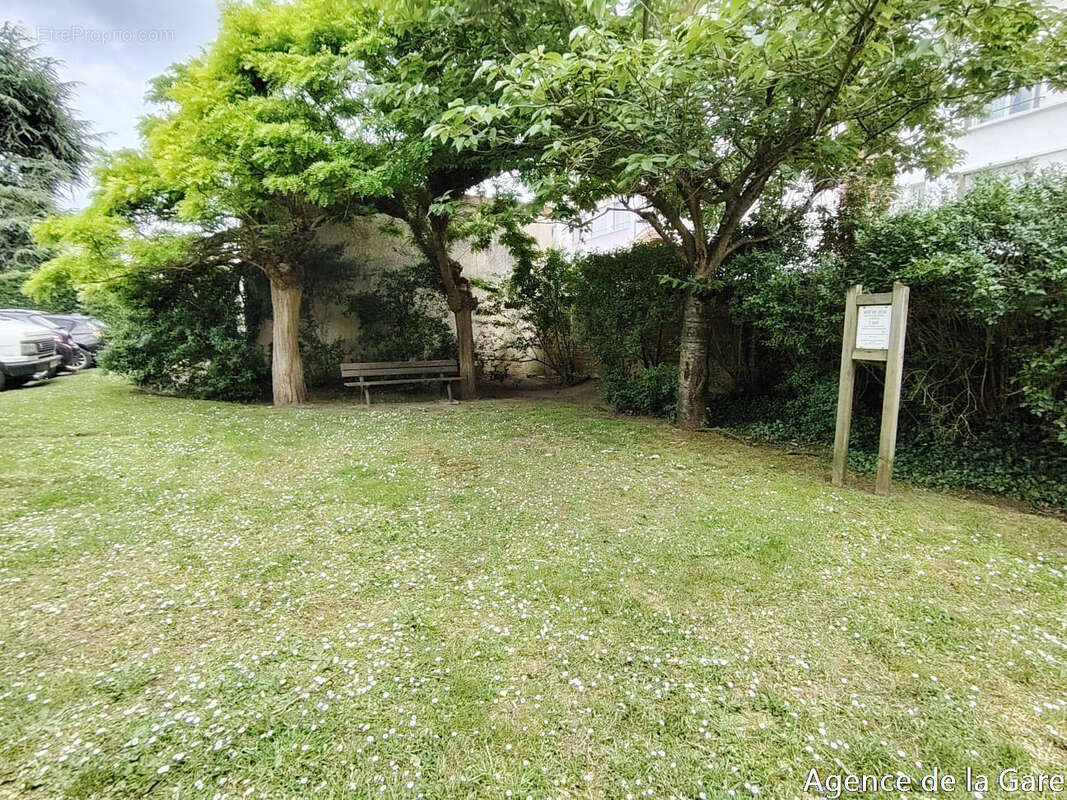 Appartement à HOUILLES
