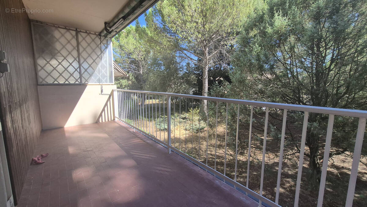 Appartement à VENELLES