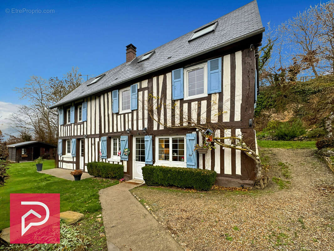 Maison à LA FERRIERE-SUR-RISLE