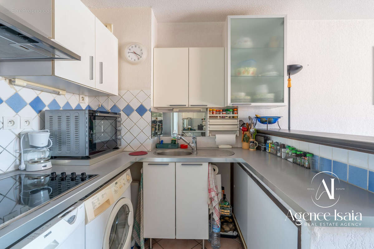 Appartement à BORMES-LES-MIMOSAS