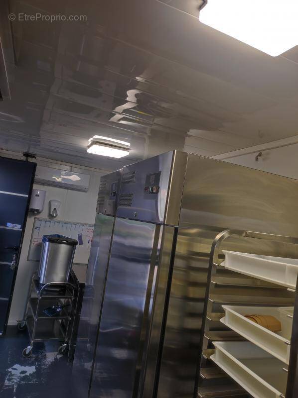 Commerce à ARTHAZ-PONT-NOTRE-DAME