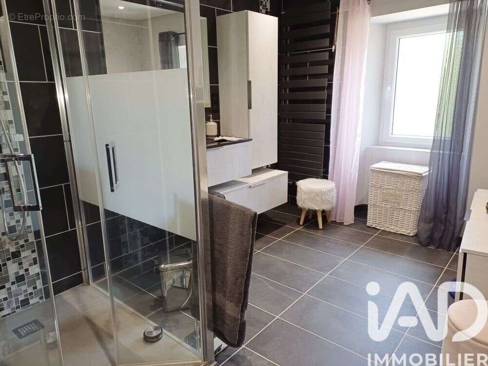 Maison 181 m² à Montredon  - photo 8
