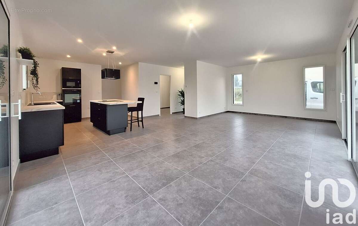 Photo 3 - Maison à BUCHY