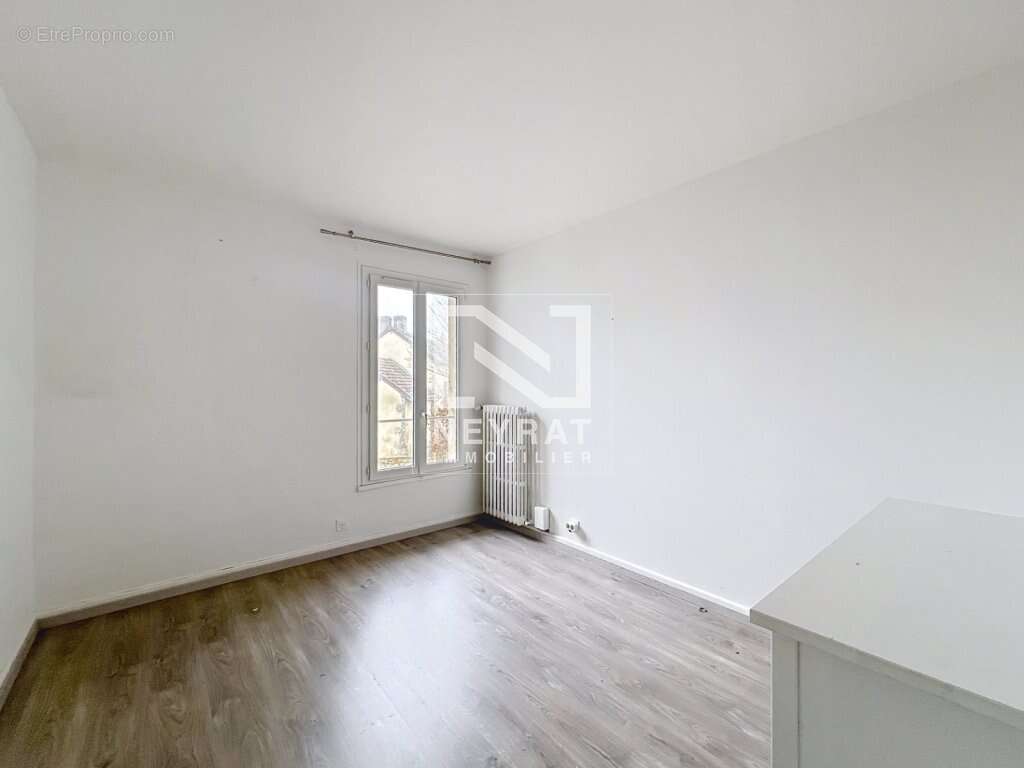 Maison à ETANG-SUR-ARROUX