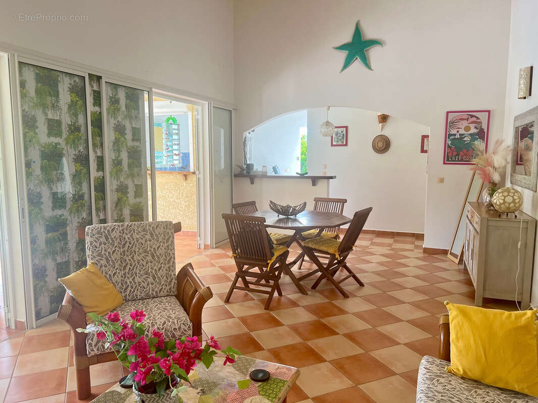 Maison à SAINT-FRANCOIS