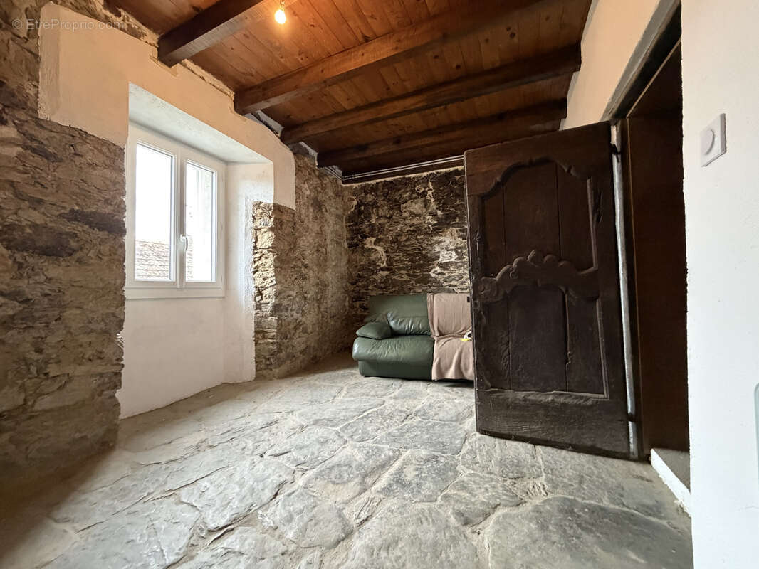 Maison à CASTELLARE-DI-MERCURIO