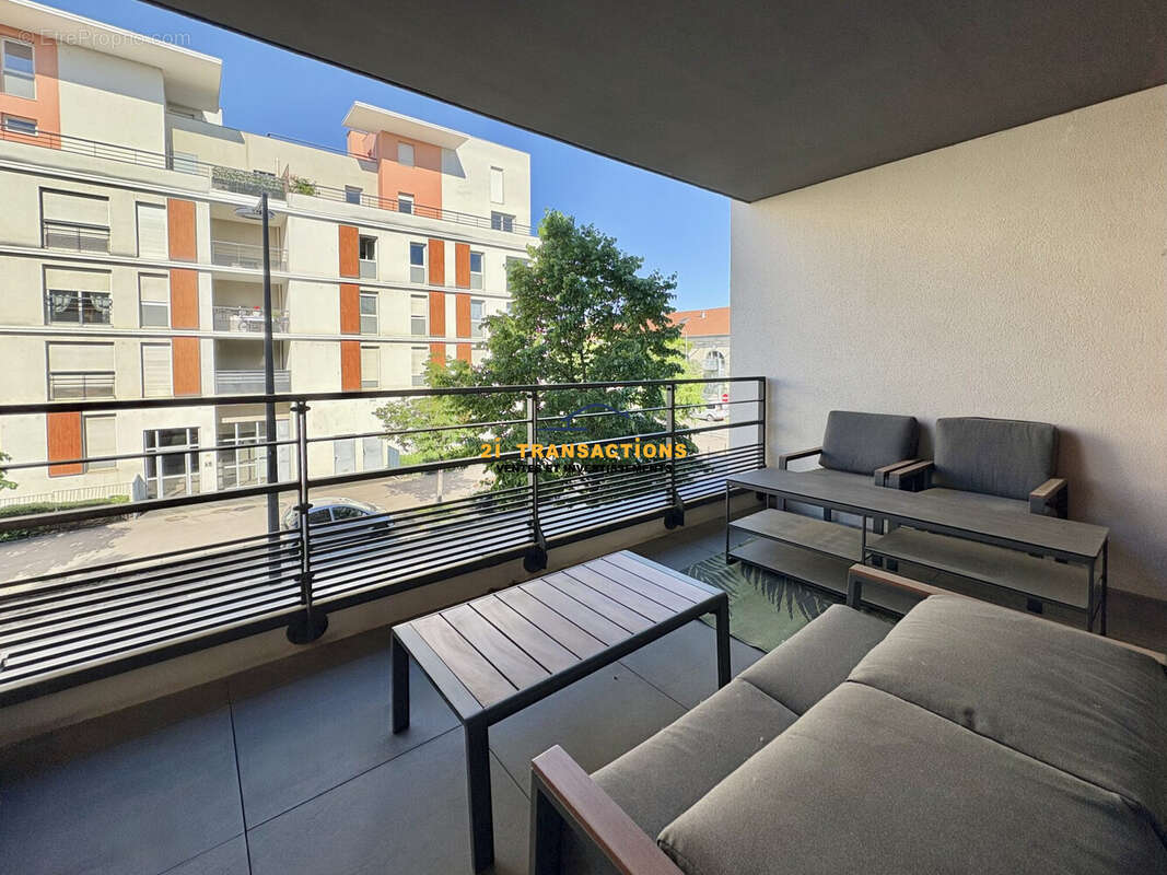 Appartement à SAINT-ETIENNE