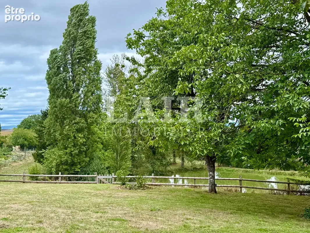 A vendre propriété composée de deux maisons et 3 plans d'eau - P15649 - photo 4