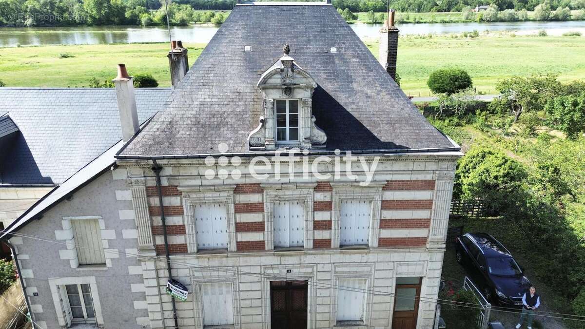 Maison à CHAUMONT-SUR-LOIRE