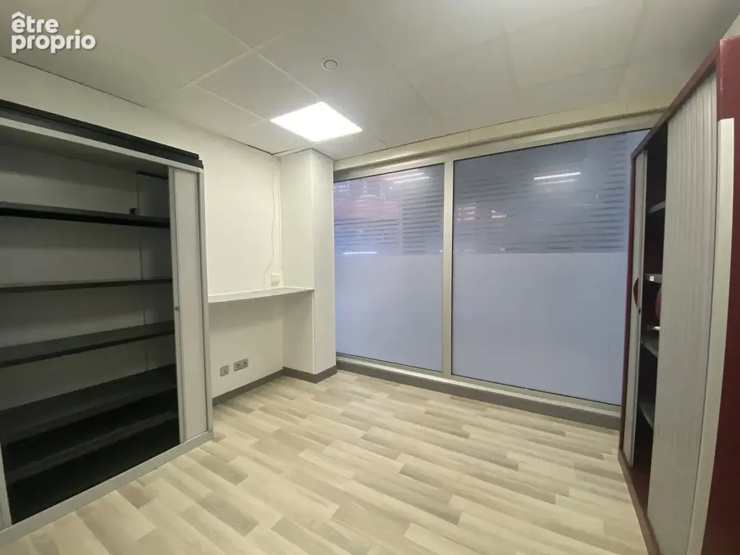 Local commercial 60m2 Allée Jean Jaurès - photo 5