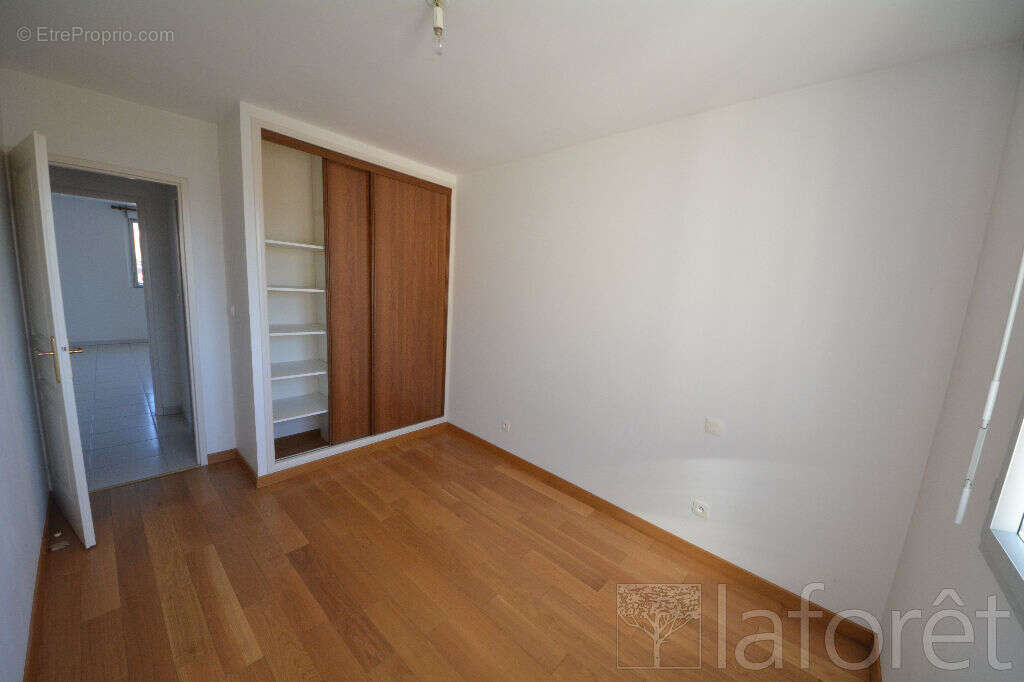 Appartement à SAINT-SULPICE