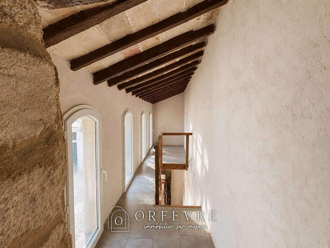 Maison à CASTRIES