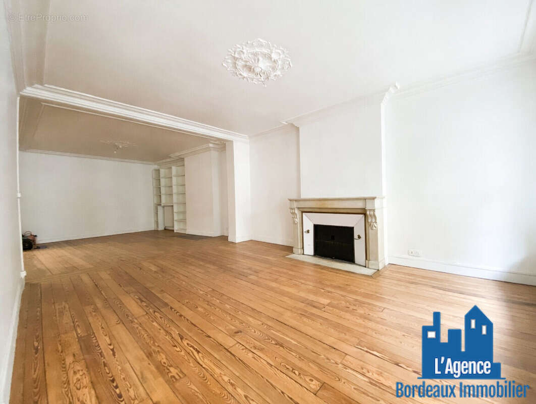 Appartement à BORDEAUX