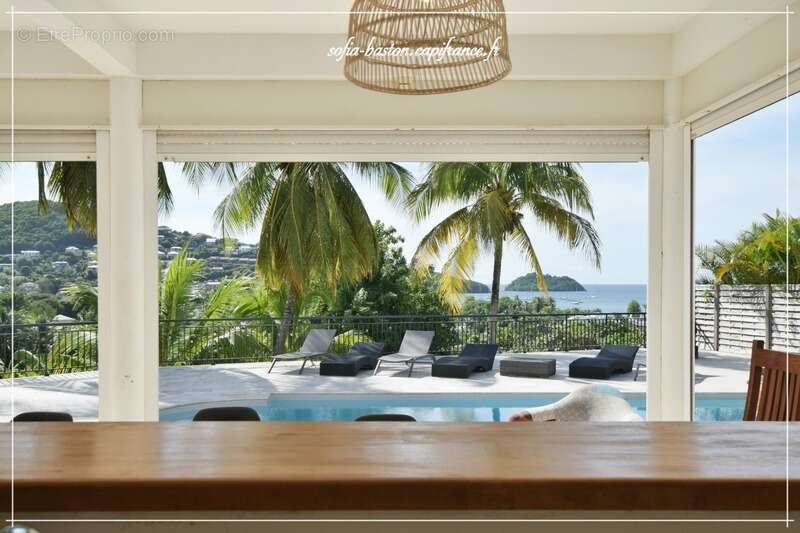 Maison à LES TROIS-ILETS