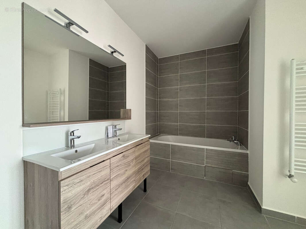 Appartement à AULNAY-SOUS-BOIS