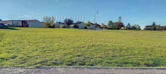 Terrain à VILLIERS-SUR-SUIZE