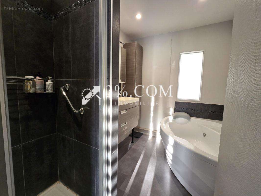 Appartement à CROIX