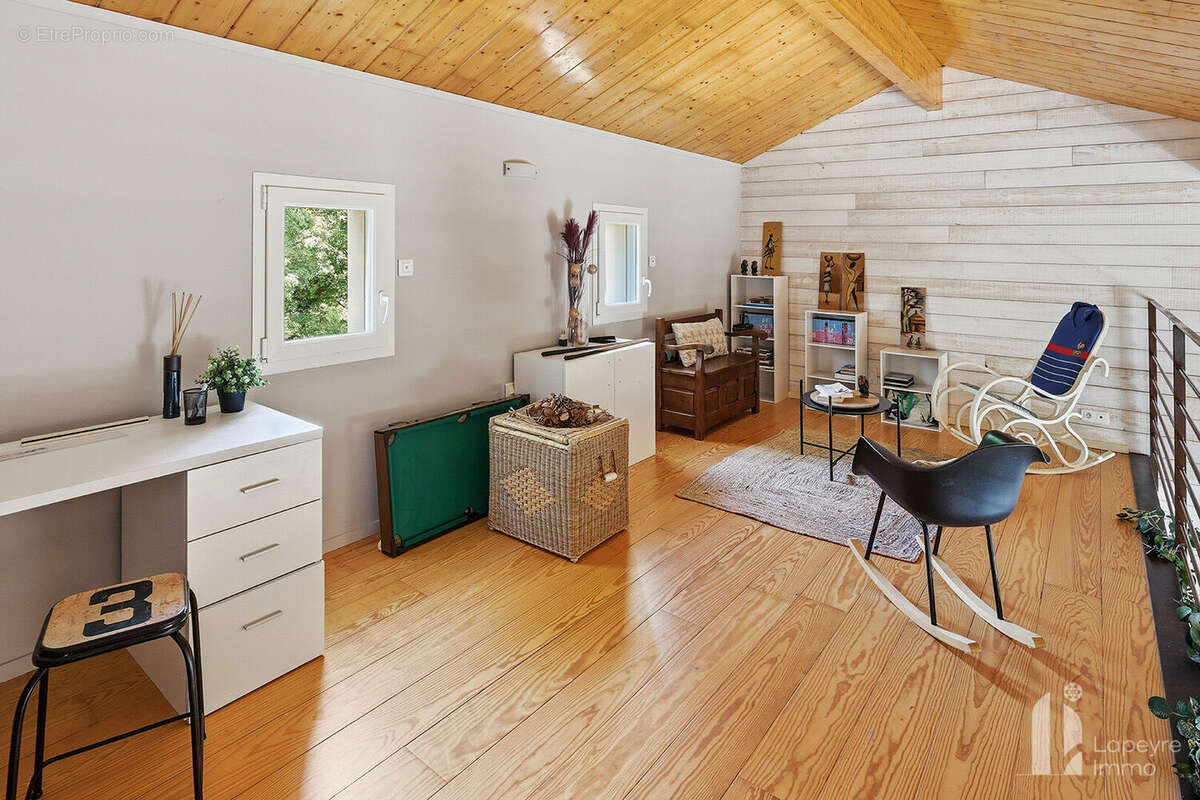 Maison à AIGREFEUILLE-SUR-MAINE