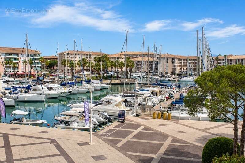 Appartement à FREJUS