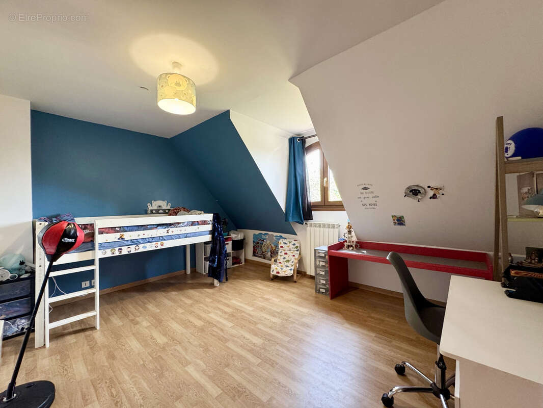 Maison à COULOMMIERS