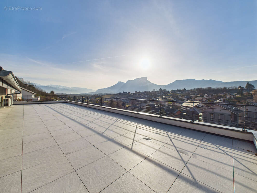 Appartement à SAINT-JEOIRE-PRIEURE