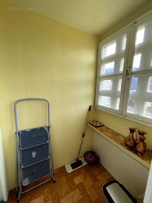 Appartement à FONTAINE