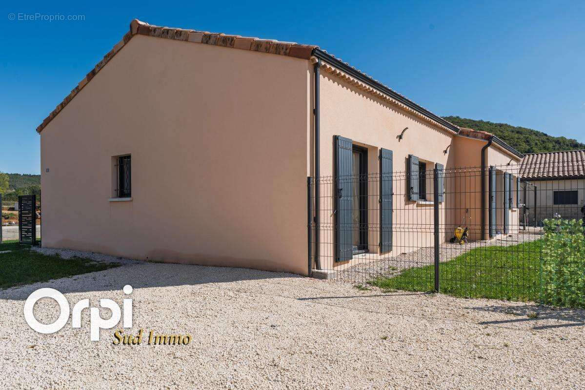 Maison à ALBA-LA-ROMAINE