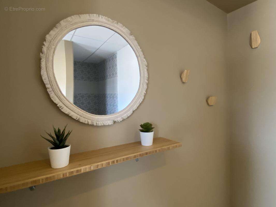 Commerce à PAREMPUYRE