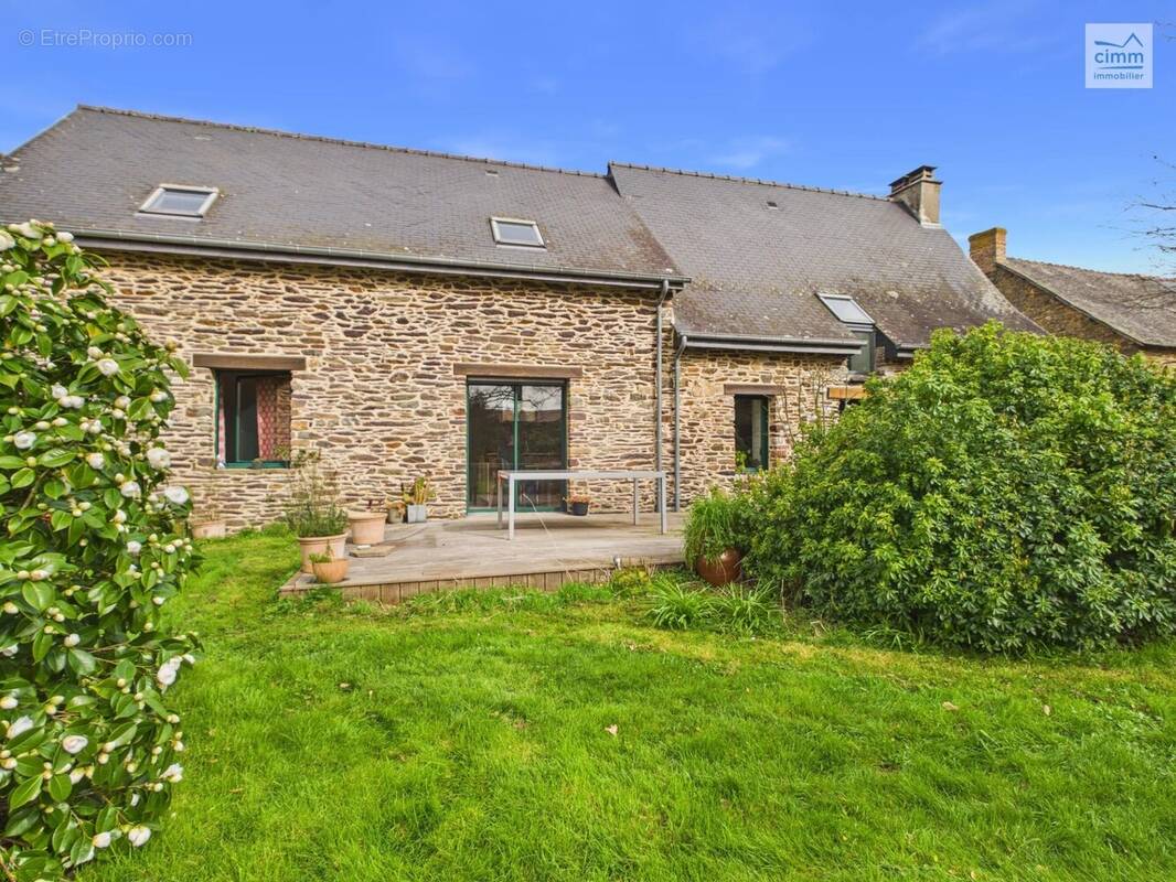 Maison à LES BRULAIS