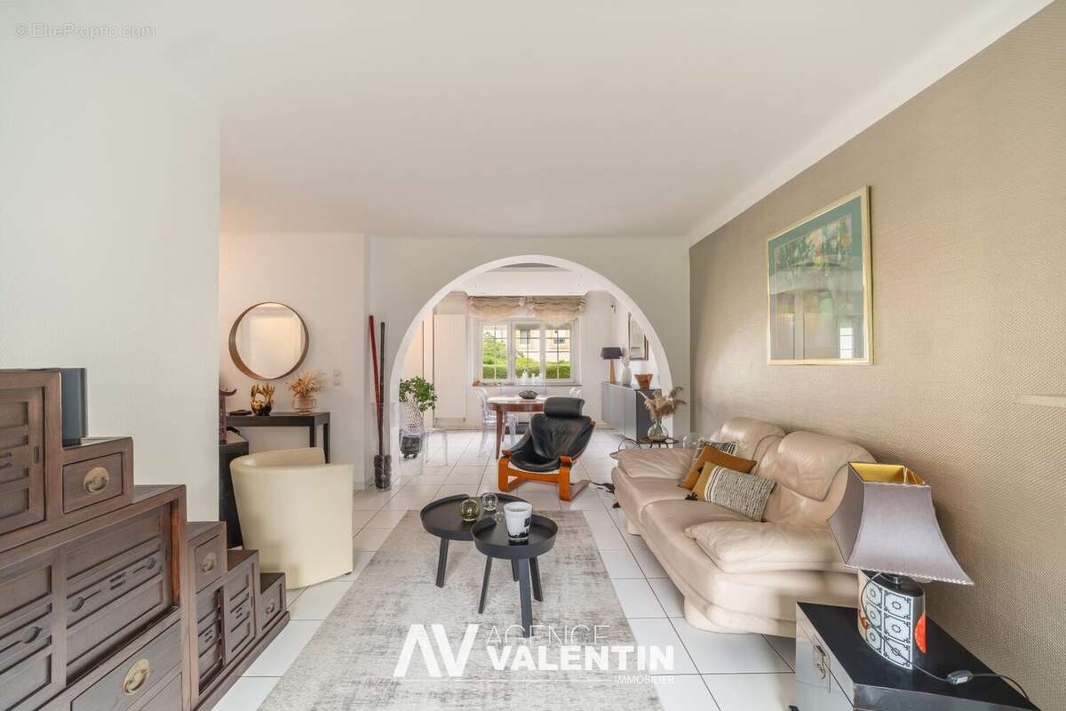 Maison 159 m² à Metz  - photo 6