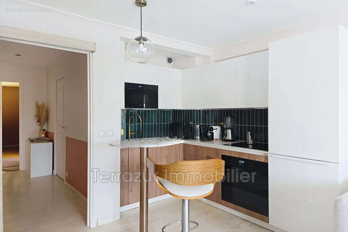 Appartement à VALLAURIS