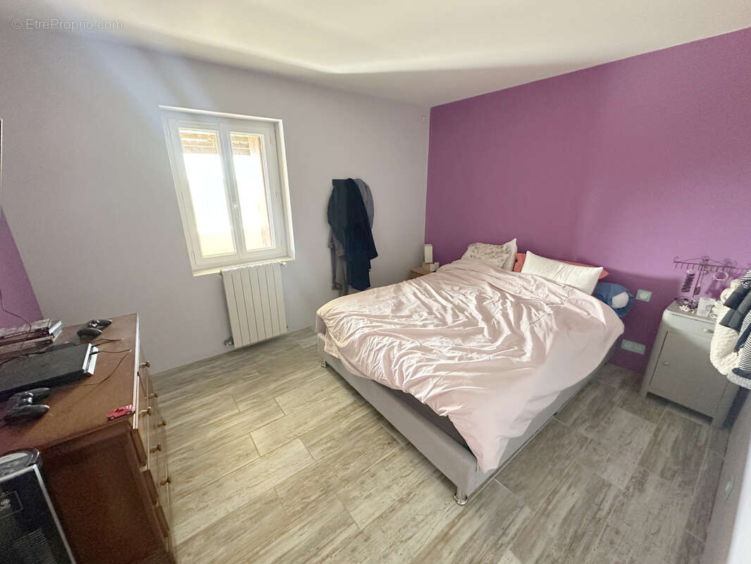 Maison à SAINT-BARTHELEMY-D'AGENAIS