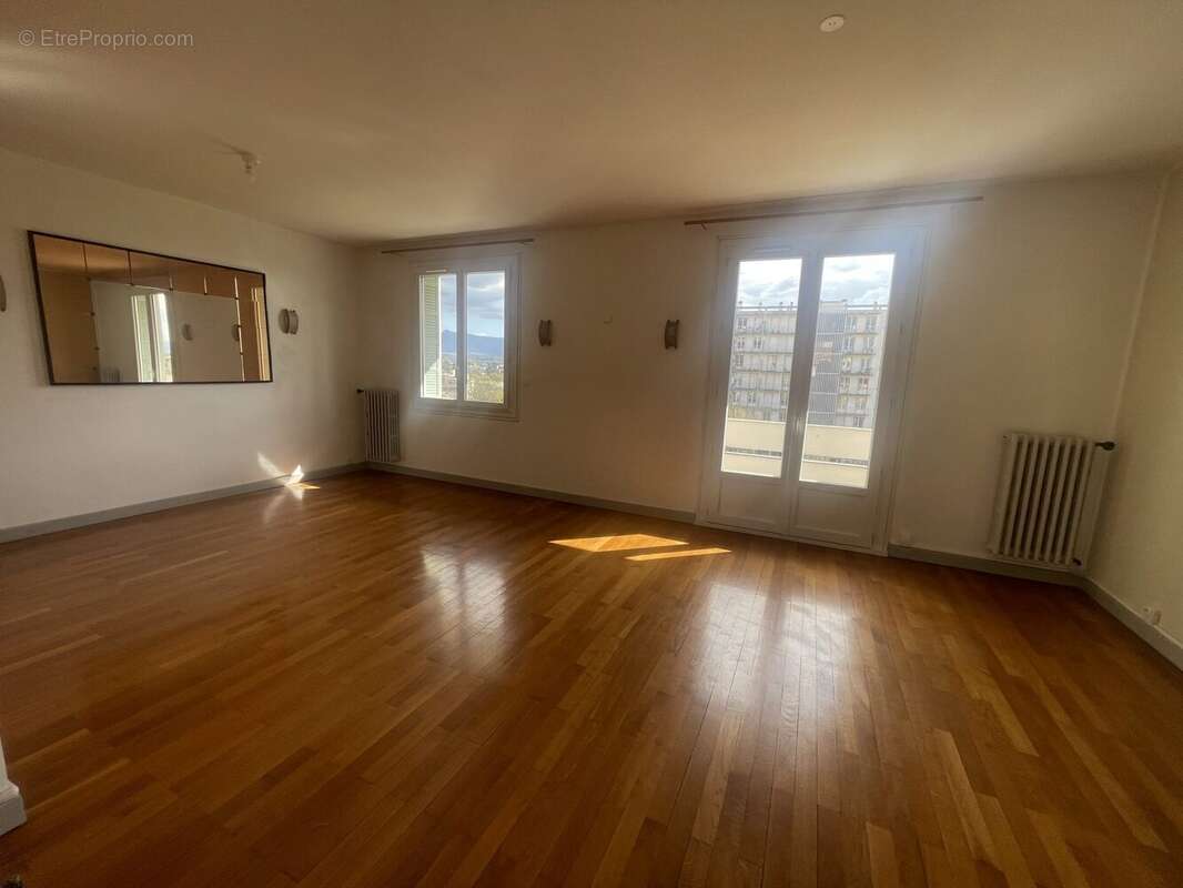 Appartement 85 m² à Romans-Sur-Isere  - photo 3
