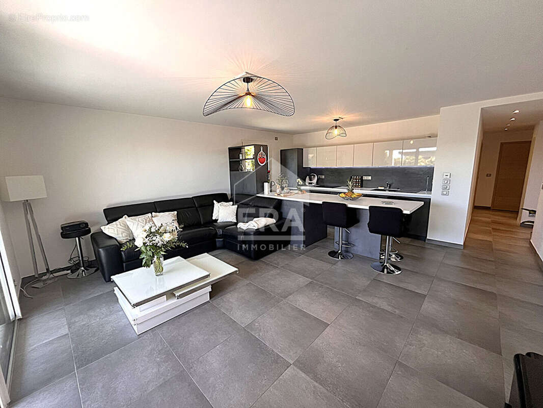 Appartement à ANNECY-LE-VIEUX
