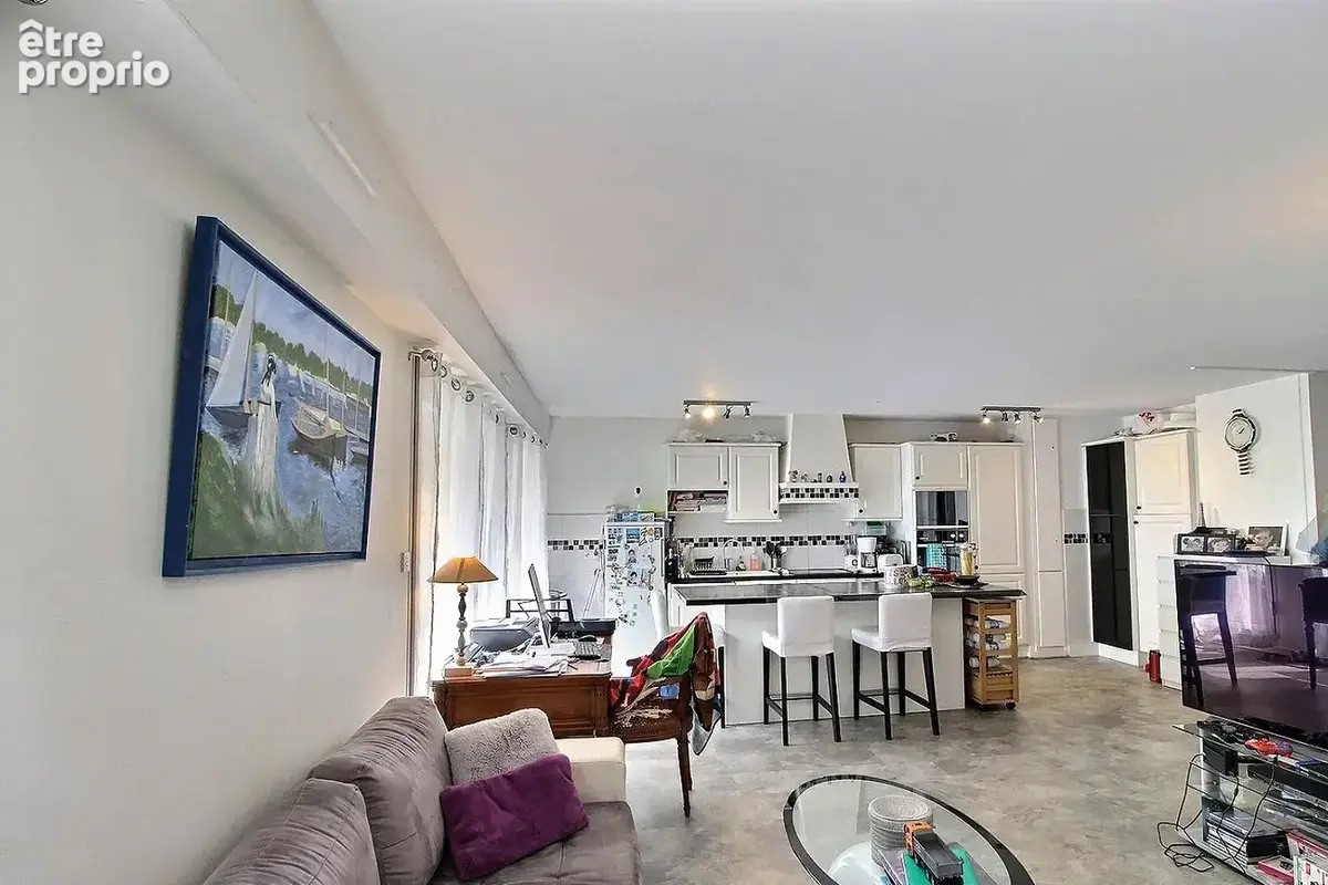 Appartement à SAINT-MAUR-DES-FOSSES