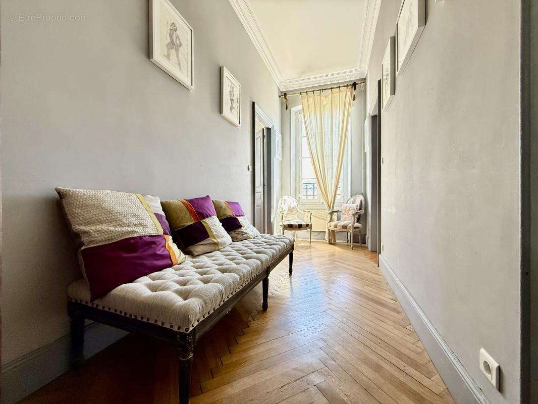 Maison à LEZIGNAN-CORBIERES