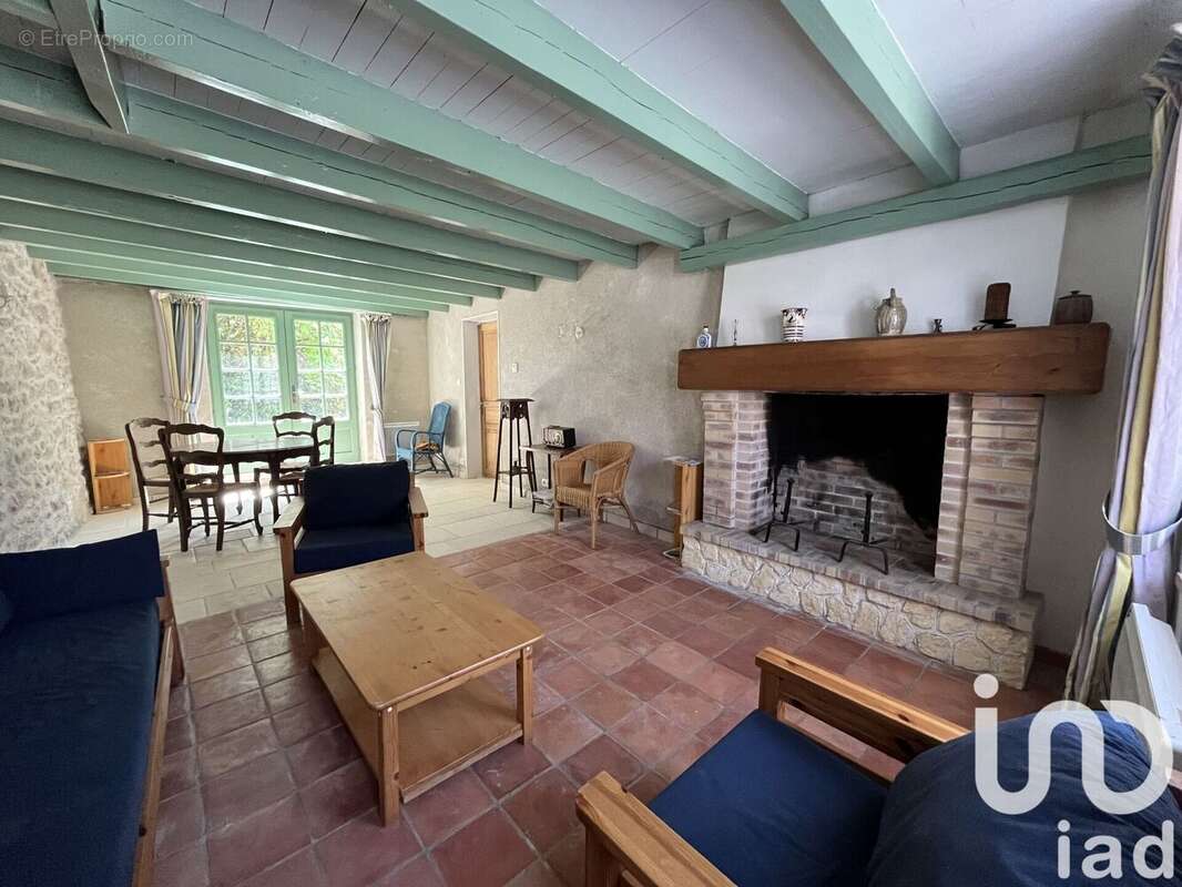 Photo 2 - Maison à ROUMAZIERES-LOUBERT