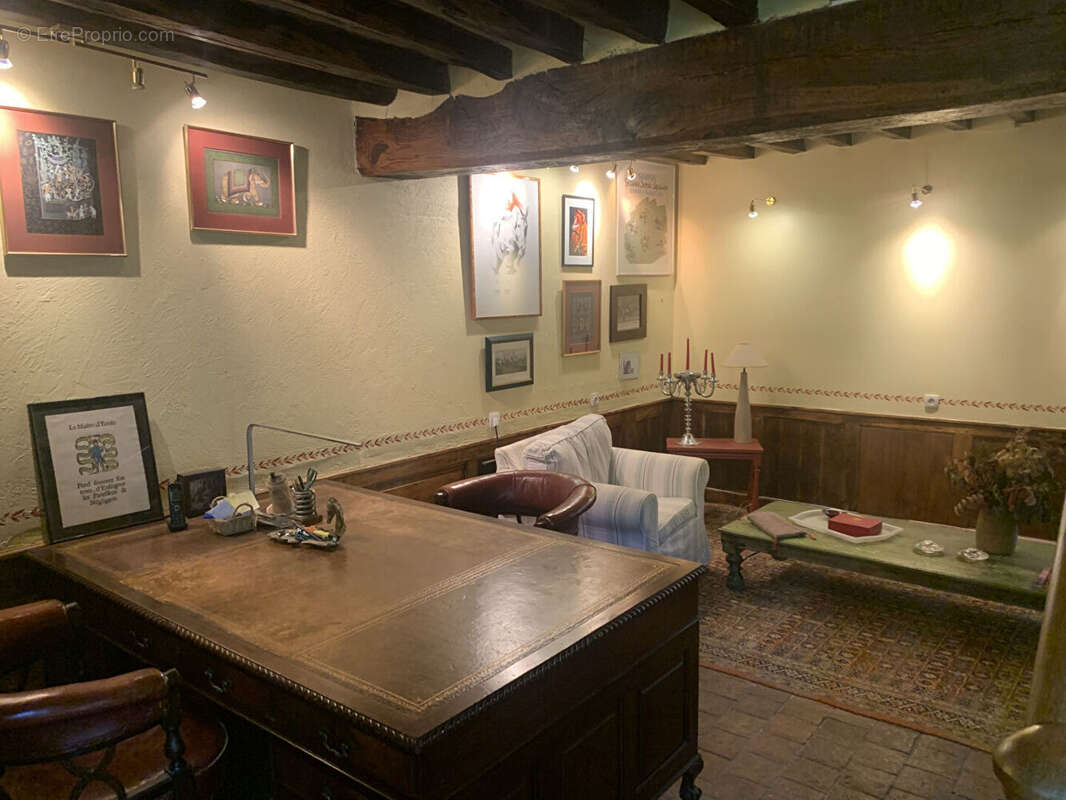 Maison bourgeoise  caractère entièrement restaurée - photo 8
