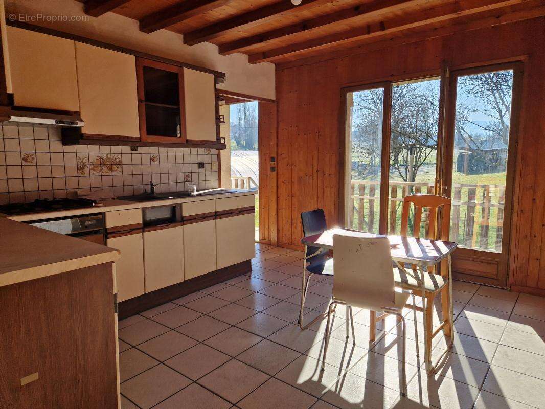Maison à SALES