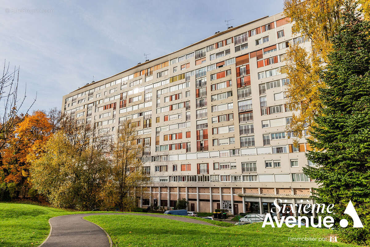 Appartement à SAVIGNY-SUR-ORGE