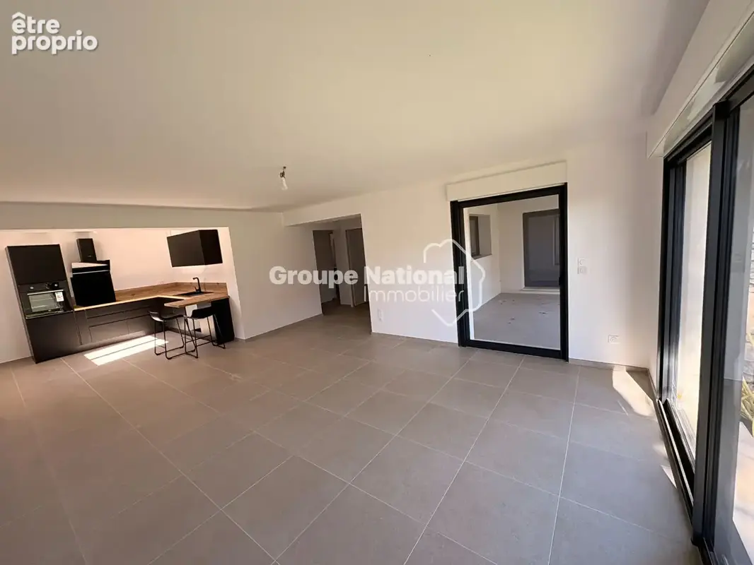 Beau T4 d'env. 91m2 sur env. 200m2 de terrain - photo 2