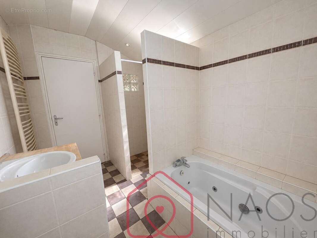 Maison familiale avec jardin arboré  Quartier recherché de Sedan (08200) - photo 7