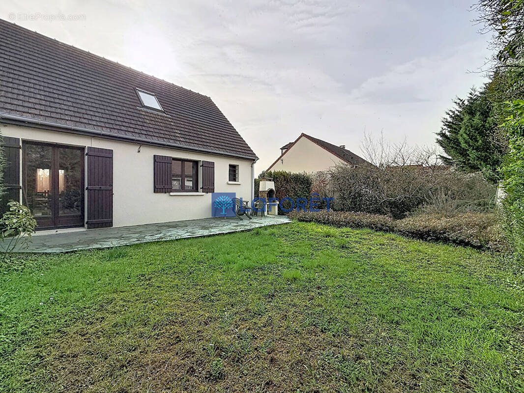 Maison à SAINTRY-SUR-SEINE