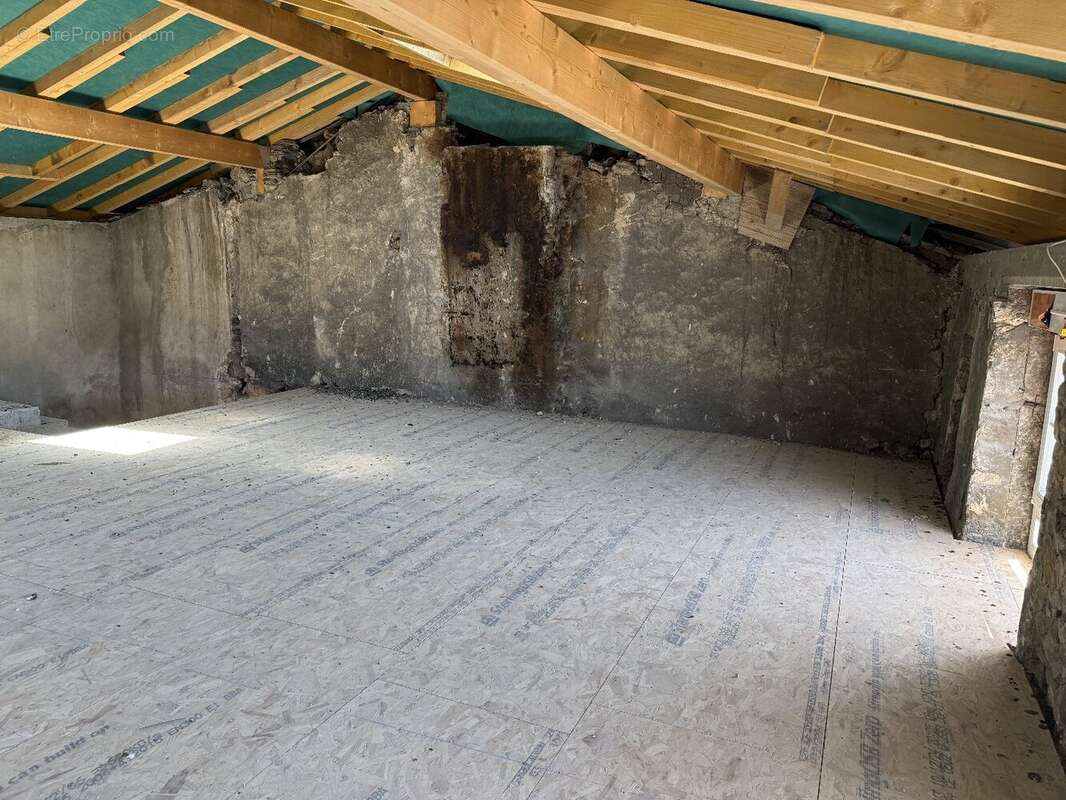 Appartement à LAGNIEU