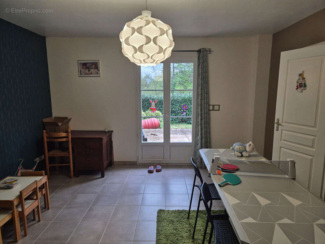 Maison à CHOUZY-SUR-CISSE