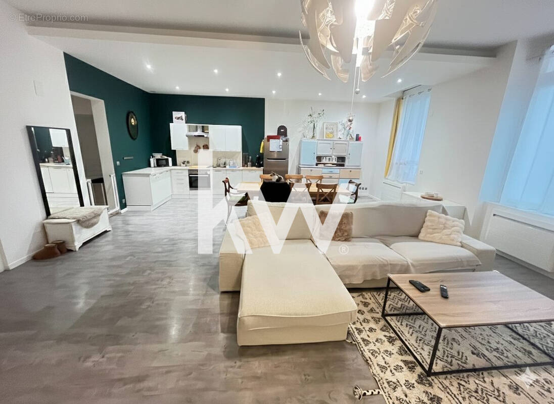 Appartement à SAINT-ETIENNE
