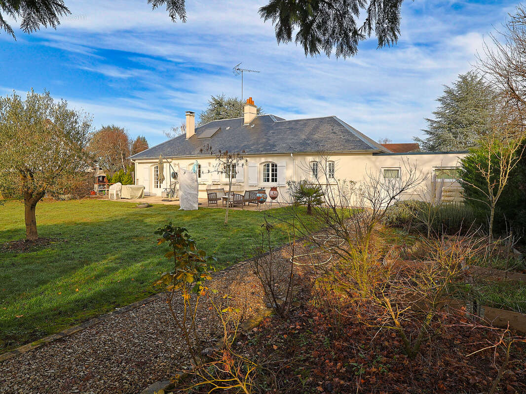 Maison à SAINT-CYR-EN-VAL